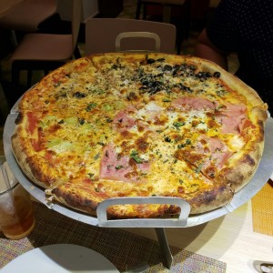 pizza 4 estaciones