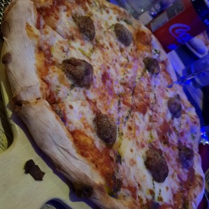 PIZZA A LA POLPETTA

