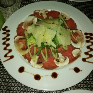 Antipasti - Carpaccio di Manzo