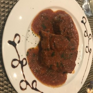 Ossobuco de Res con Linguini a la Crema