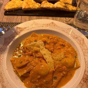 Raviolis con salmon ahumado