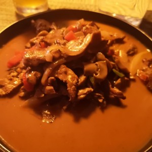 Strogonoff con fettuccine a la crema