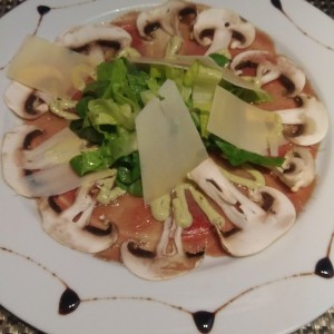 Entradas - Carpaccio di manzo