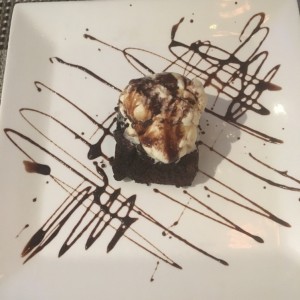 Postres - Brownie con Helado