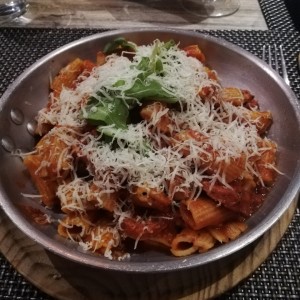 Rigatoni chorizo italino