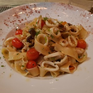 parpardele a la santorini