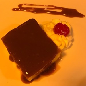 Quesillo de la casa