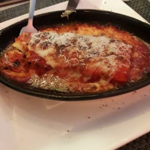 LASAGNA DE CARNE BOLOGNESA