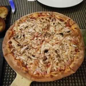 pizza de pollo extra de hongos