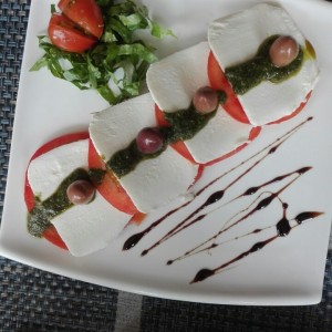 Ensaladas - Ensalada Capressa