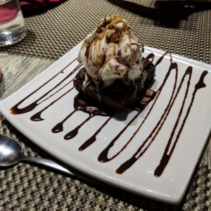 Postres - Brownie con Helado