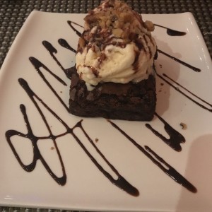 Postres - Brownie con Helado