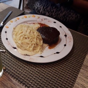 Strogonoff de Res con pasta a la crema