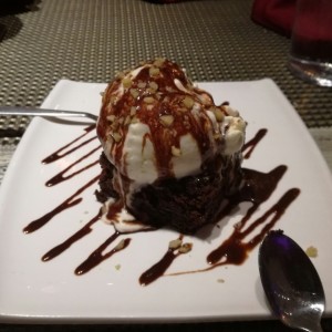 brownie con helado