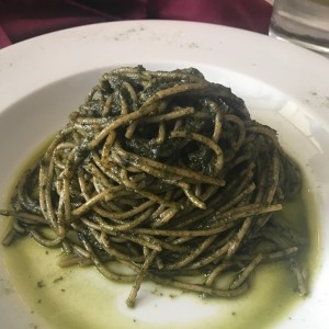 Espaguetti Integral al Pesto