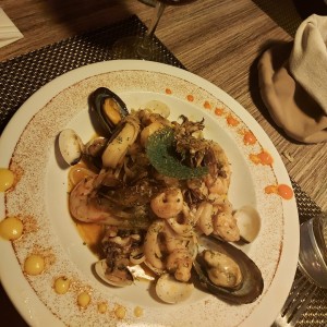 linguinni di mare..