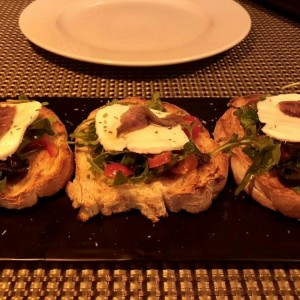 Antipasti - Bruschetta Strega