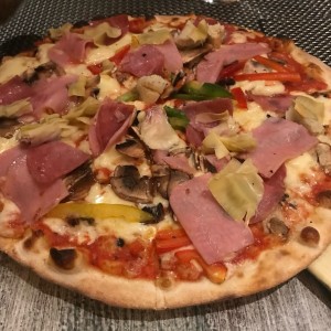 Pizza Cuatro Estaciones
