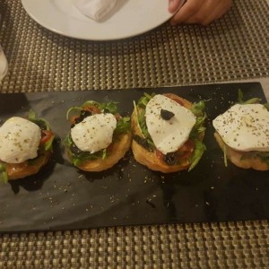 Antipasti - Bruschetta Strega