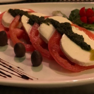 Ensaladas - Ensalada Capressa