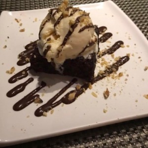 Postres - Brownie con Helado