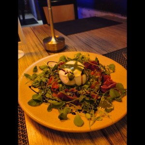 ENTRANTES - Burrata Especial