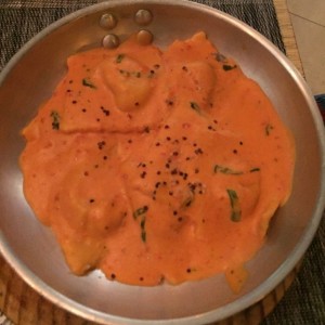 Ravioli de salmon con queso ricotta