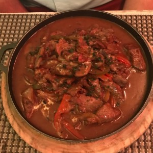 Strogonoff de Res con pasta a la crema
