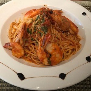 Espaguetti con Langostini