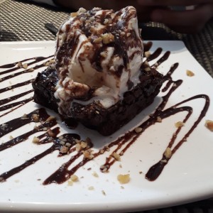 Postres - Brownie con Helado