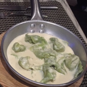 Tortelonis de Ricotta y Espinaca