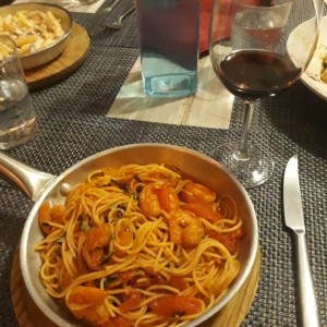 Espaguetti con Camarones en Salsa Natural