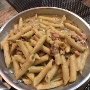 Penne al pesto Alfredo