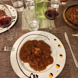 Ossobuco de Res con Linguini a la Crema