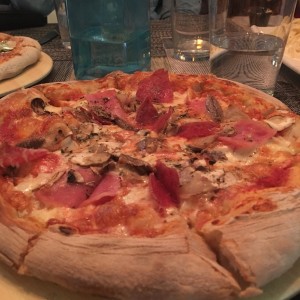 Pizzas - Capricciosa