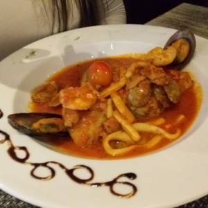 Filete de Corvina a la Marinera.