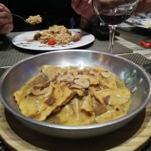 Raviolis veganos trufados