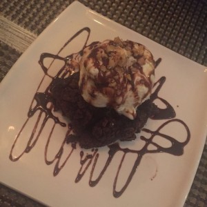 Postres - Brownie con Helado