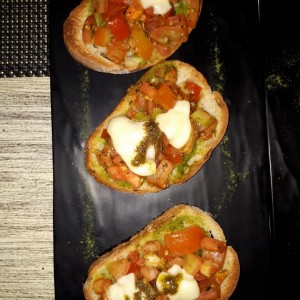 Antipasti - Bruschetta al Pomodoro