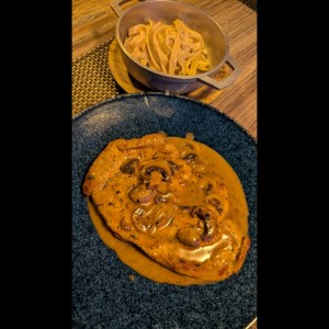 Pechuga de Pollo al Funghi