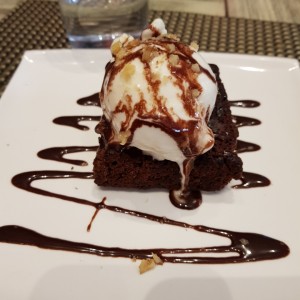 Postres - Brownie con Helado