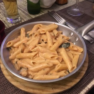 penne con dalmon