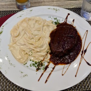 Extracotto con Linguini a la 4 Quesos