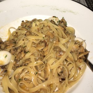 fettuccine a la vongole