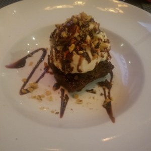 brownie con helado