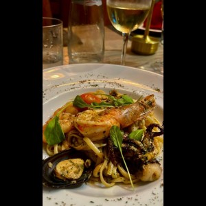 Linguinni Frutti Di Mare
