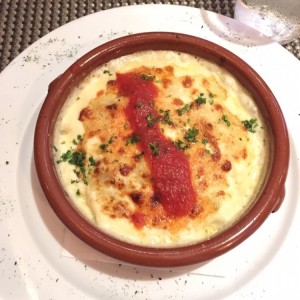 Ravioli de Carne al Graten