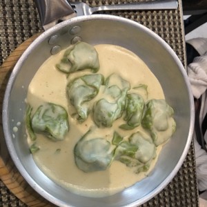 Tortelonis de Ricotta y Espinaca