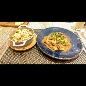 Pechuga de Pollo al Funghi