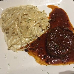 Extracotto linguini a la 4 quesos con Carne